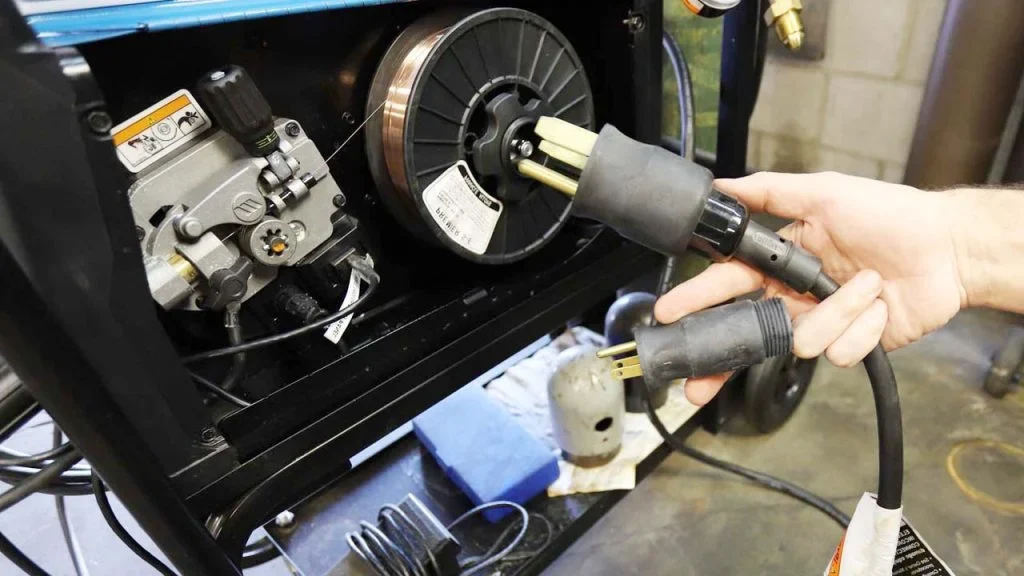 Prepare the MIG Welder Before Loading Wire - how to feed wire into a mig welder